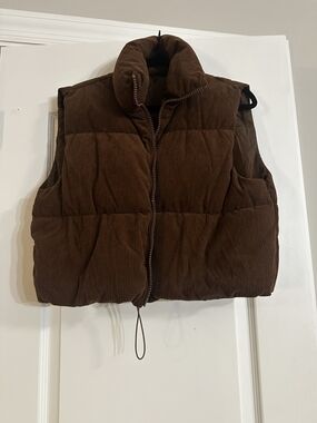 Corduroy Cropped Puffer Vest in Rich Brown